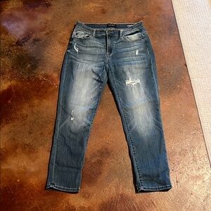 Stylish Blue Distressed Women’s Judy Blue Jeans